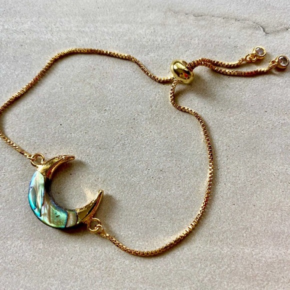 *Liv* Abalone Half Moon Horn Bracelet - Picture 7 of 7